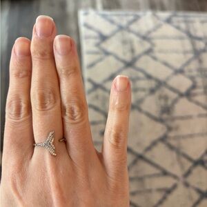 925 Silver Whale Tail Ring -adjustable size 6/7